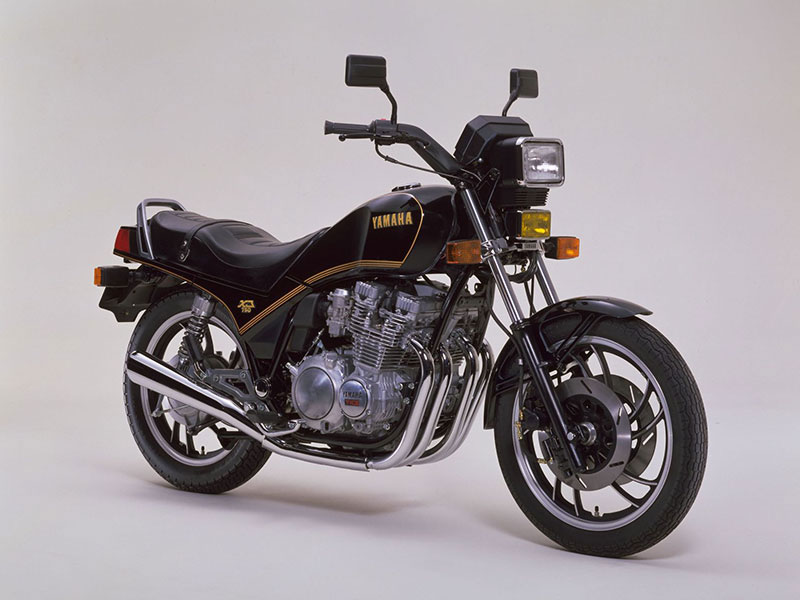 XJ750A